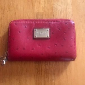 Michael Kors, red wristlet
